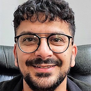 qodef-team-image
